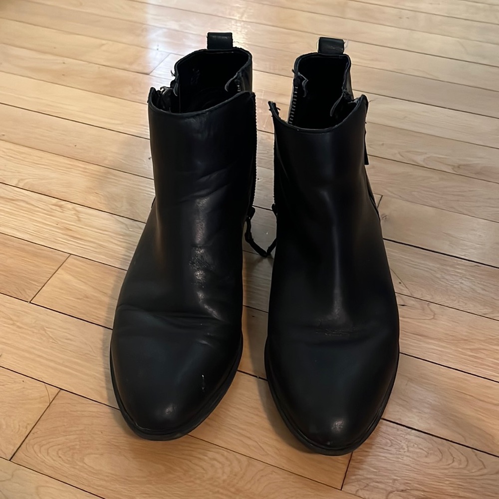 LAUREN Ralph Lauren Shira Bootie in black - size 10